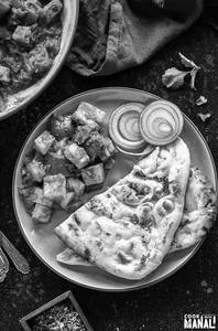 Kadhai Paneer With 2 Naan