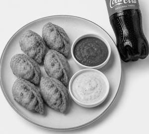 Momo +Coke