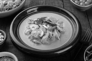 Chicken Thai Red Curry (Serves 2)