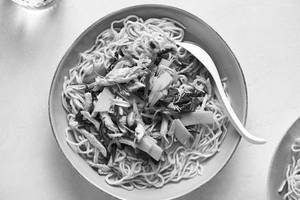 Pork Mushroom Hakka Noodles