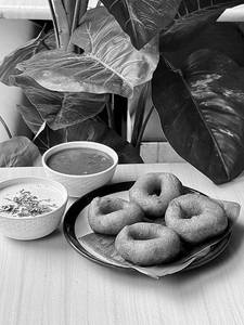 Medu Vada