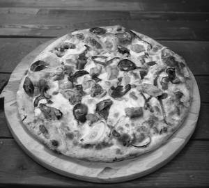 12" Medium Peri Peri Pizza              