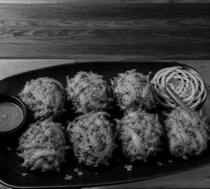 Onion pakoda [8 pieces]