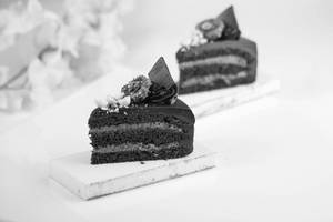Midnight Truffle Eggless