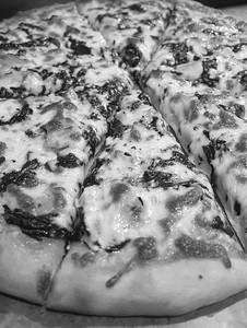 Spinach & Goat Cheese Pizza