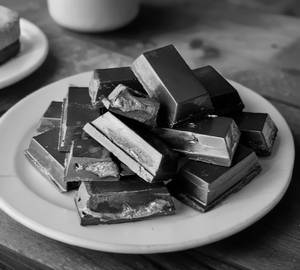 Crunchy Chocolate Bites 4pcs