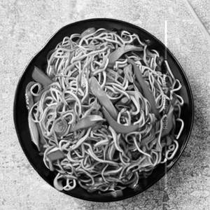 Veg hunan sauce noodle