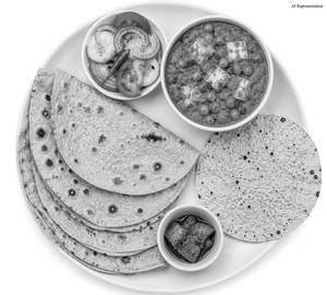 4 Roti+Matar Paneer+Salad+Papad+Pickle