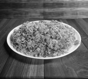 Vegetable maggie