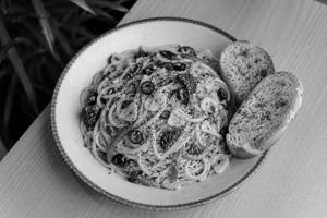 Aglio E Olio Peperoncino