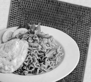 Egg Pouch+Chicken Maggie