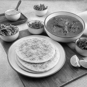 Set Dosa With Chicken Curry