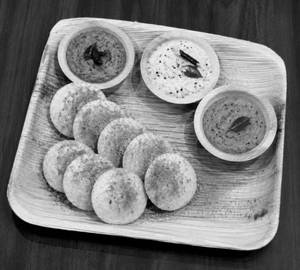 Mini Idli [8 Pcs]