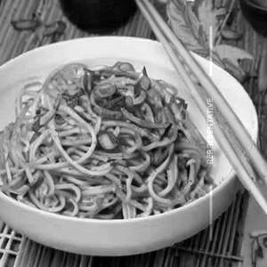 Burnt Garlic Egg Noodles