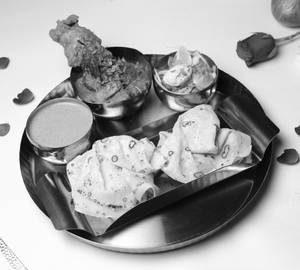 Veg Kathi Kabab With 2 Rumali Roti