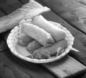 Paneer Spring Roll (4 Pc's)