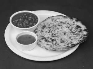 Amritsari Naan Chole