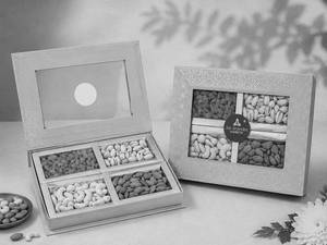 Golden Dryfruit Box.