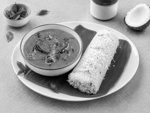 Puttu With Chicken Curry
