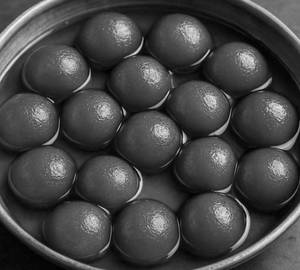 Gulab Jamun 1 Kg