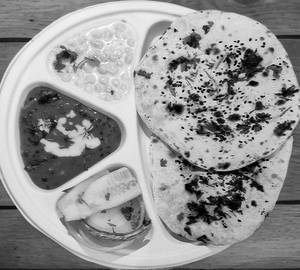 Dal makhani naan