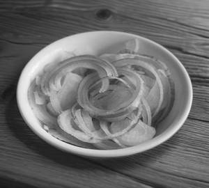 Onion salad