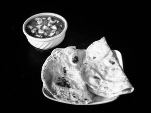 Paneer Butter Masala + Butter Naan 2pc