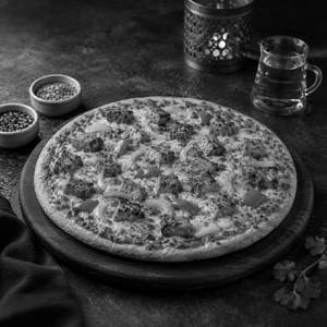 Chicken Tikka Napoli Pizza