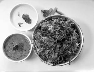 Veg Biryani (with Raita And Gravy)