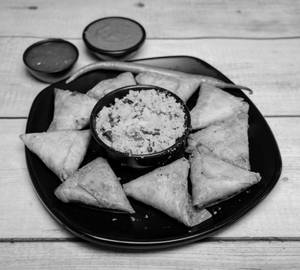 Chana Dal Pudina Samosa [Jain](Non Fried)
