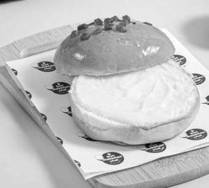 Bun makkan(2pcs with amul butter)