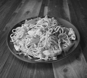 Chicken schezwan noodles