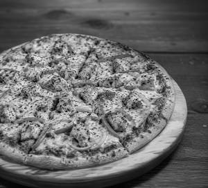 Chicken Pizza [8 Inches]  With French Fries & Mojito