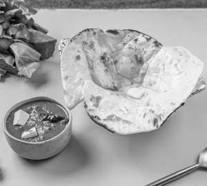 Butter Naan 1Pcs With Palak Paneer 180ML