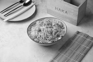 Hakka Noodles With Prawn