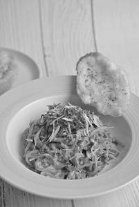 Caramelized Onion Spaghetti
