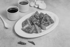 Sliced Pork In Red Devil Sauce ( Dry/ Gravy) 
