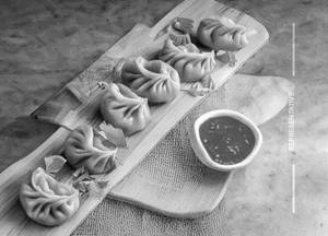 Kurkure Chicken & Cheese Momos