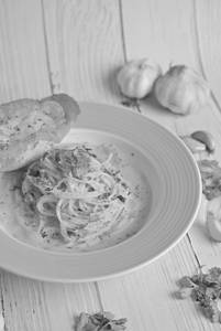 Crema Di Aglio