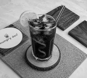Kala Khatta Mojito