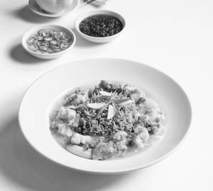 Mixed Vegetable Fried Rice Served With Fish