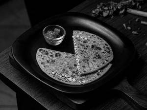 Paneer Parantha Butter