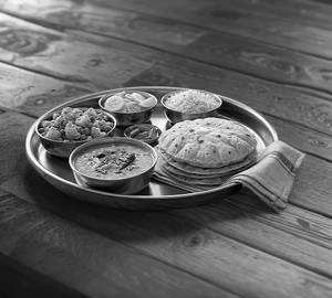 Large Tiffin [4 Course  Meal]