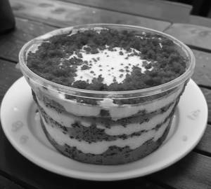 Red velvet tub cake 300gm