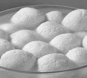 Sponge Rasgulla [2 Pieces] 