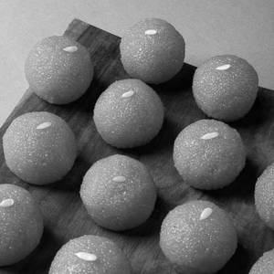 Kesar Motichoor Laddoo