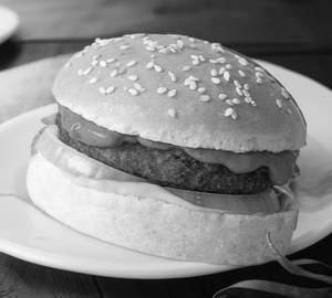 Peri peri cheesy burger