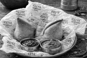 Veg Punjabi Samosa 2 Pcs