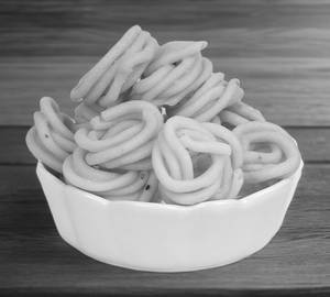 Thenekuzhal muruku (200gm)