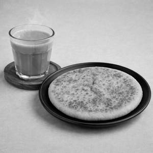 Aloo Paratha With Tea
